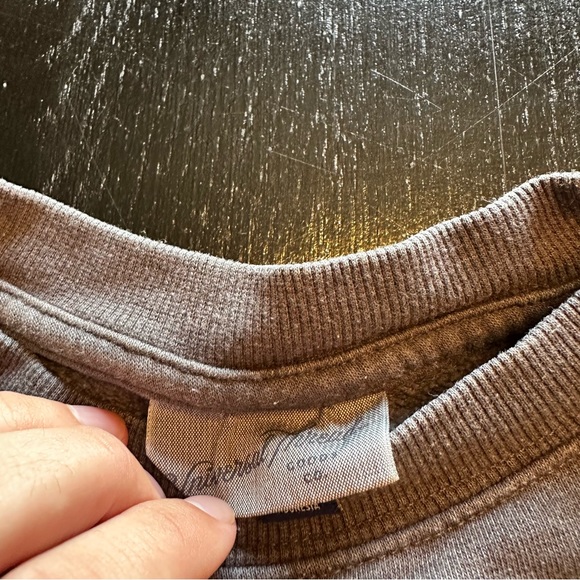 Universal Threads Medium Gray Crop Top Sweater Crewneck Blank Basic plain - Picture 7 of 8